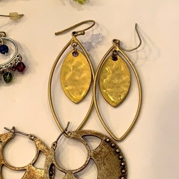 9 pair earring lot bundle one Napier chunky hoops - Picture 3 of 7